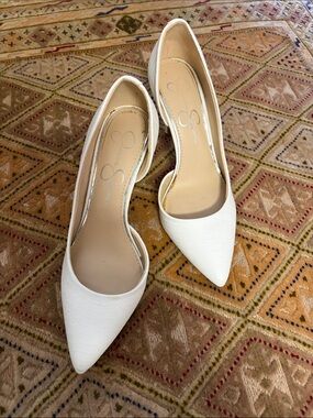 Jessica Simpson white heels